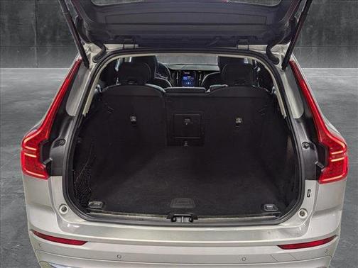 2022 Volvo XC60 Recharge Plug-In Hybrid T8 Inscription Expression