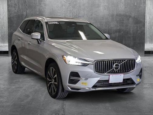 2022 Volvo XC60 Recharge Plug-In Hybrid T8 Inscription Expression