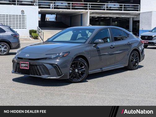 Underground 2025 Toyota Camry SE