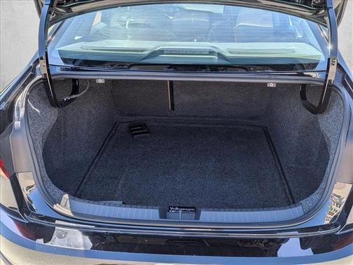 Black Uni 2019 Volkswagen Jetta 1.4T SE