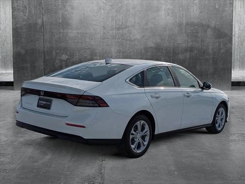 2025 Honda Accord LX 1.5T