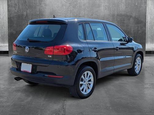 2017 Volkswagen Tiguan Limited 2.0T