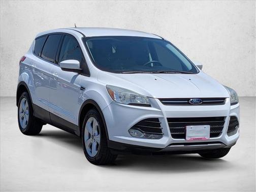 Oxford White 2015 Ford Escape SE