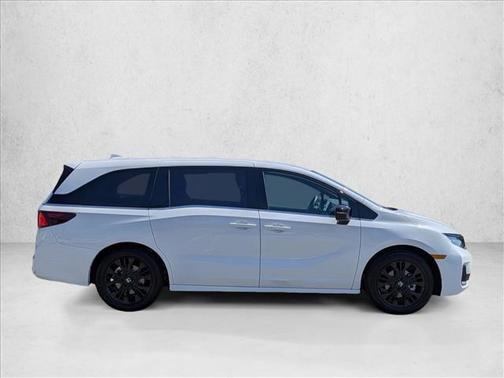 Platinum White Pearl 2026 Honda Odyssey Sport-L