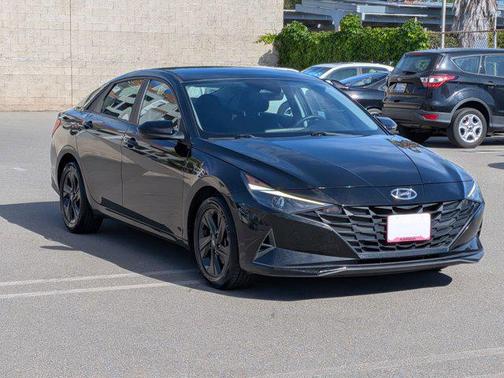 Phantom Black 2021 Hyundai ELANTRA SEL