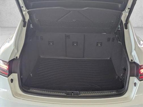 2019 Porsche Macan Macan