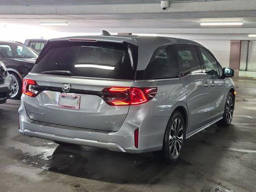 Solar Silver Metallic 2027 Honda Odyssey Elite