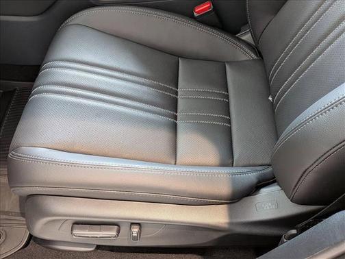 Nordic Forest Pearl 2026 Honda HR-V EX-L