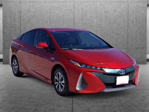 Photo 3 of 23 of 2017 Toyota Prius Prime Premium