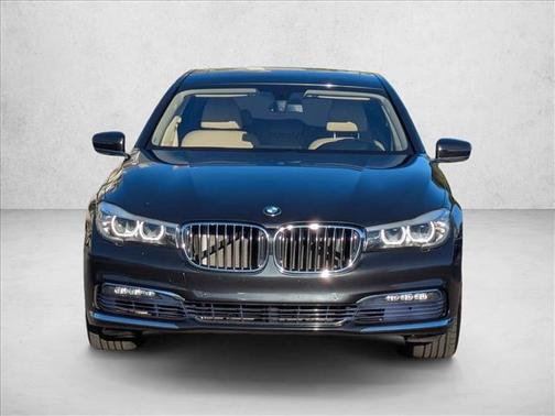 2016 BMW 740 740i