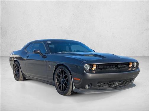 2016 Dodge Challenger R/T Scat Pack
