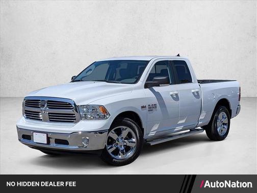 Bright White Clearcoat 2019 RAM 1500 Big Horn