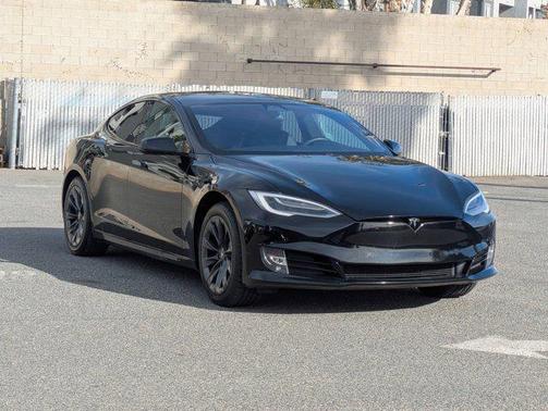 2020 Tesla Model S Long Range