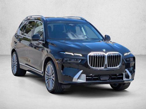 Black Sapphire Metallic 2023 BMW X7 xDrive40i