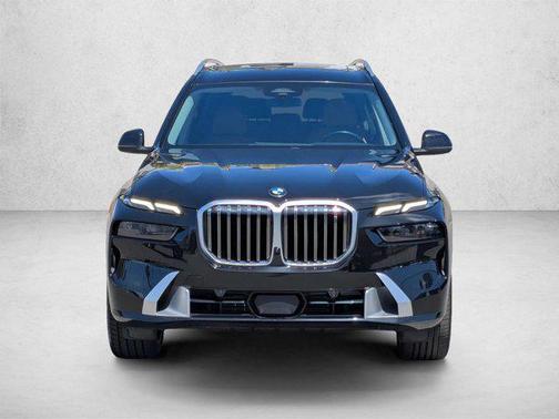 Black Sapphire Metallic 2023 BMW X7 xDrive40i