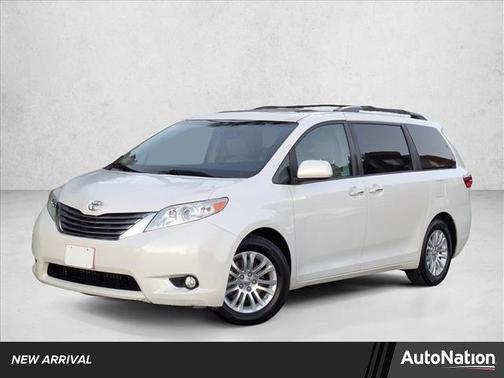 2015 Toyota Sienna XLE