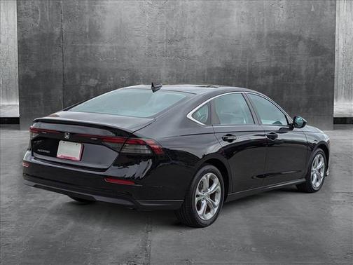 2023 Honda Accord LX 1.5T