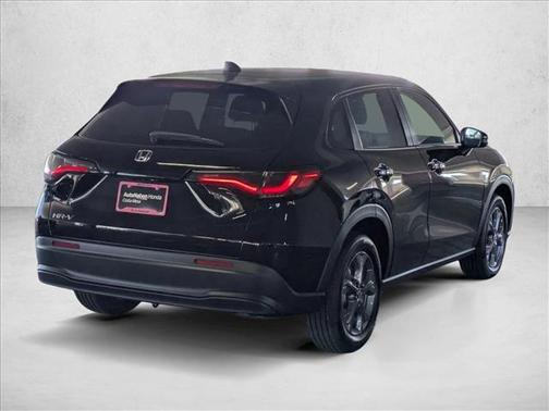 Crystal Black Pearl 2026 Honda HR-V LX