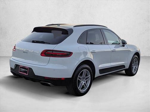 2018 Porsche Macan AWD