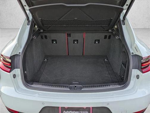 2018 Porsche Macan AWD