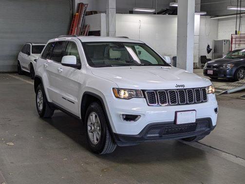 2020 Jeep Grand Cherokee Laredo