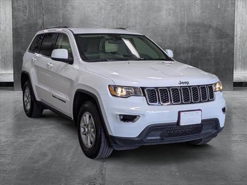 2020 Jeep Grand Cherokee Laredo