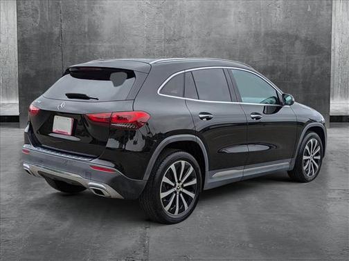 2021 Mercedes-Benz GLA 250 Base 4MATIC