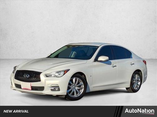 2015 INFINITI Q50 Base