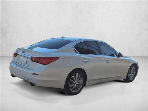 2015 INFINITI Q50 Base