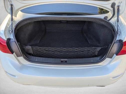 2015 INFINITI Q50 Base