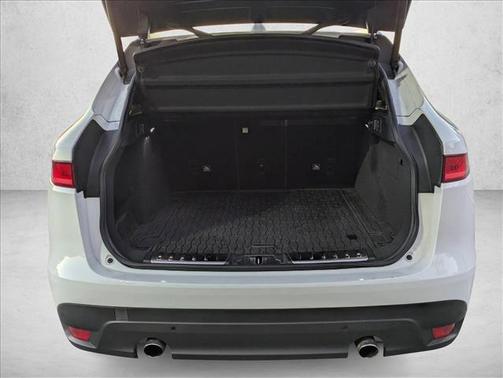Fuji White 2019 Jaguar F-PACE 25t Premium