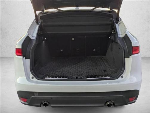Fuji White 2019 Jaguar F-PACE 25t Premium