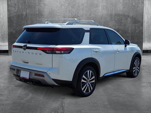 2022 Nissan Pathfinder Platinum 2WD