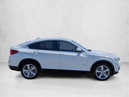 White 2017 BMW X4 xDrive 28i