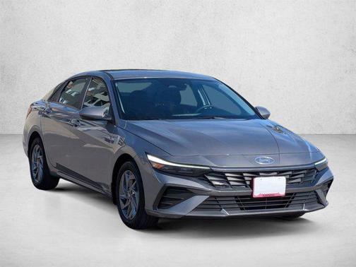 Fluid Metal 2024 Hyundai ELANTRA SEL