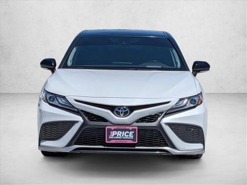 Wind Chill Pearl/Midnight Black Metallic 2023 Toyota Camry XSE
