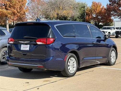 2020 Chrysler Pacifica Touring
