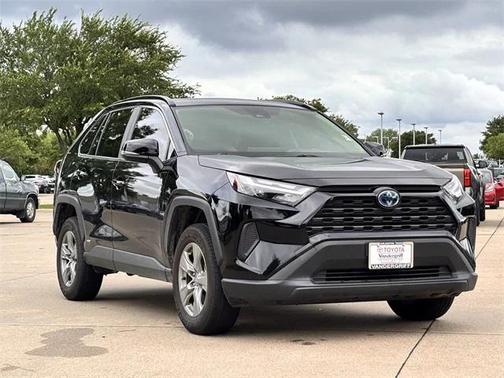 2024 Toyota RAV4 Hybrid XLE
