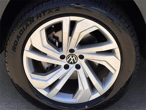 2022 Volkswagen Atlas 3.6L SE w/Technology