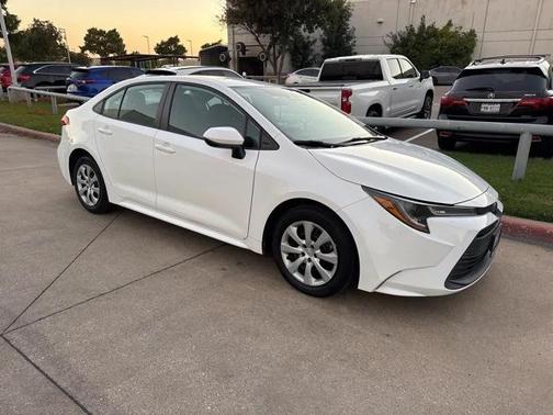2023 Toyota Corolla LE