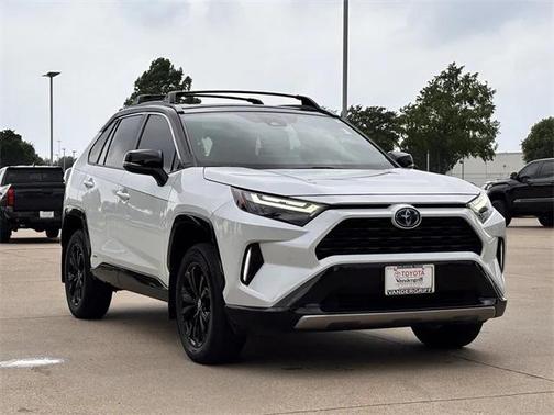 2023 Toyota RAV4 Hybrid SE