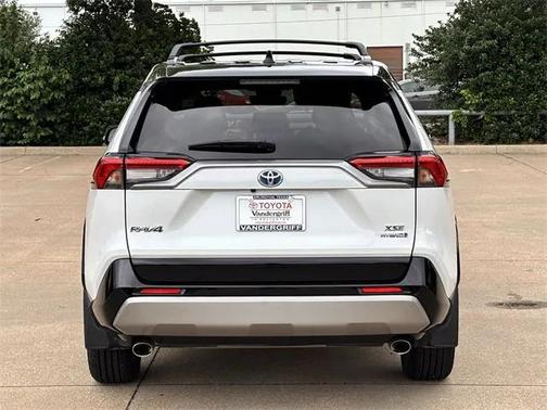 2023 Toyota RAV4 Hybrid SE