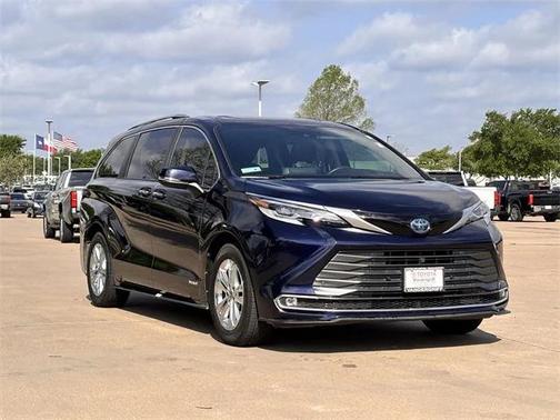 2021 Toyota Sienna Platinum 7 Passenger