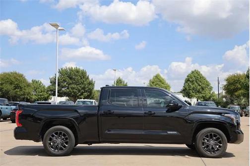 2022 Toyota Tundra Platinum