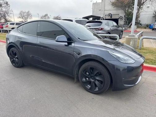 2024 Tesla Model Y Long Range Dual Motor All-Wheel Drive