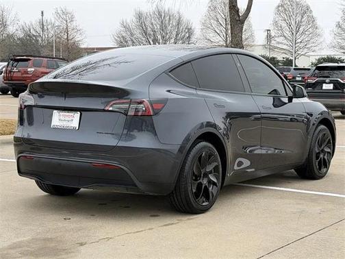 2024 Tesla Model Y Long Range Dual Motor All-Wheel Drive