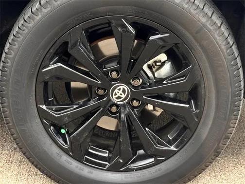 2024 Toyota RAV4 Hybrid SE