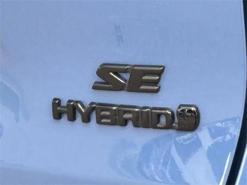 2024 Toyota RAV4 Hybrid SE