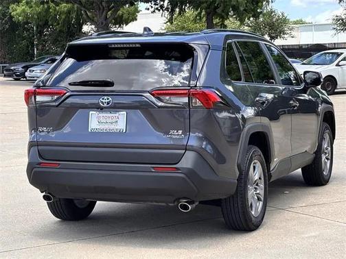 2023 Toyota RAV4 Hybrid XLE