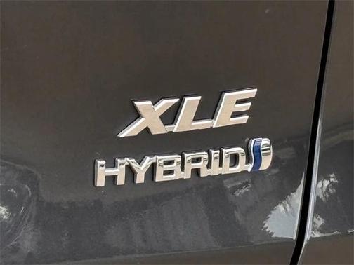 2023 Toyota RAV4 Hybrid XLE